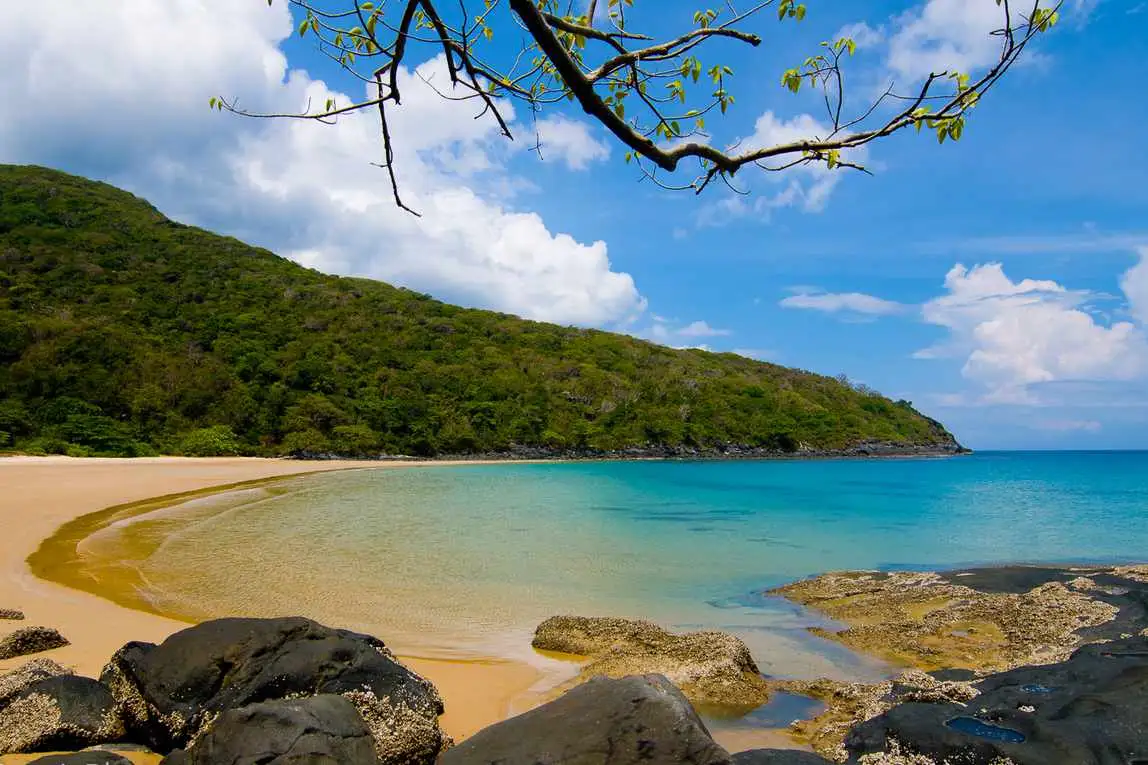 Tour Côn Đảo tham quan bãi Đầm Trầu