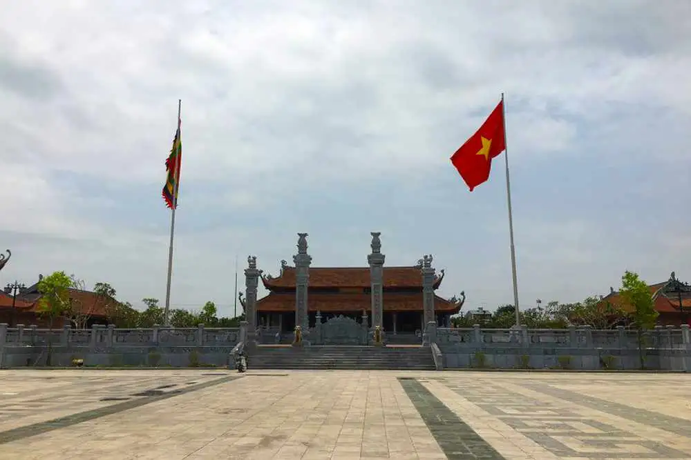 Di tích thành cổ Xương Giang