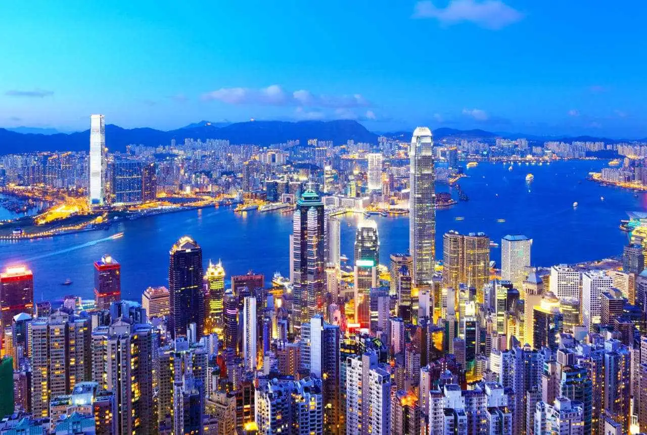 Thành phố Hồng Kông hiện đại luôn là thỏi nam châm thu hút du khách thập phương. tour du lich hong kong, tour hong kong