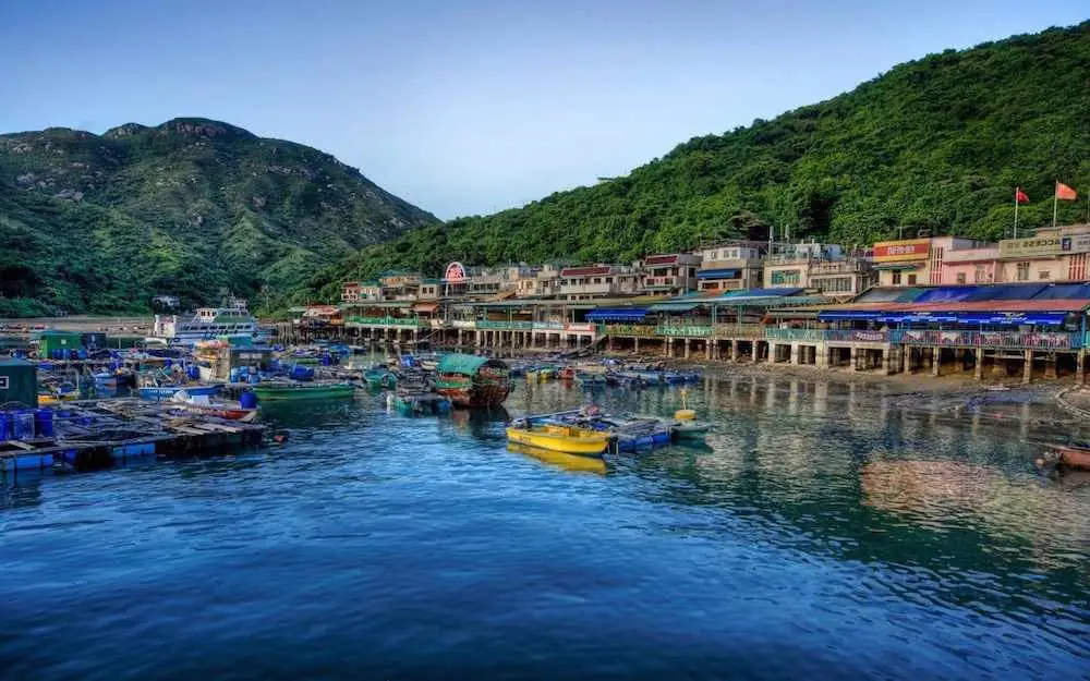 Đảo Lamma tươi đẹp, trù phú cũng là điểm đến hấp dẫn với nhiều khách du lịch Hồng Kông. tour hồng kông, tour hong kong.