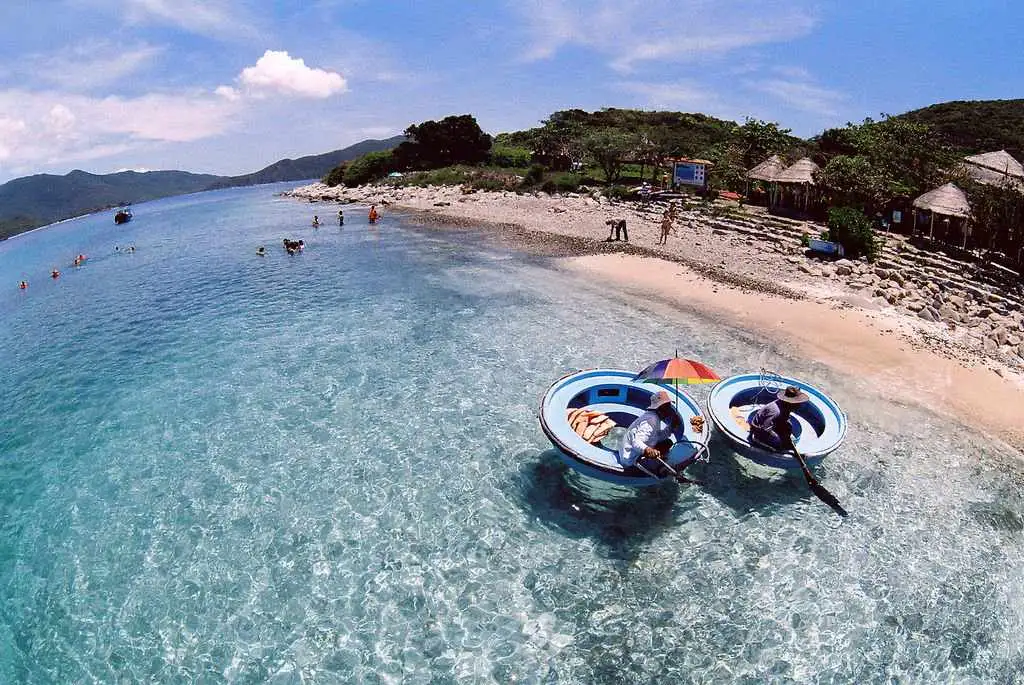 Trải nghiệm biển đảo tại Hòn Mun Nha Trang
