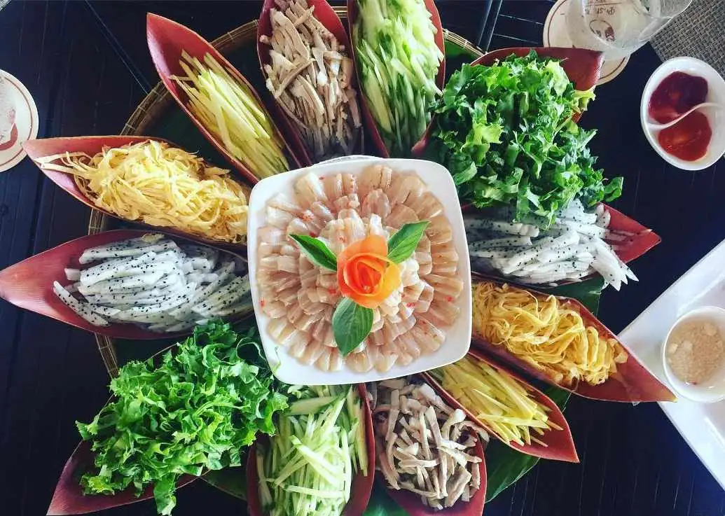 Món lẩu thả đặc sản của Phan Thiết