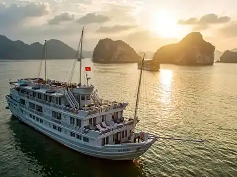 Tour du lịch Hạ Long 2N1Đ: Trải nghiệm du thuyền 5 sao