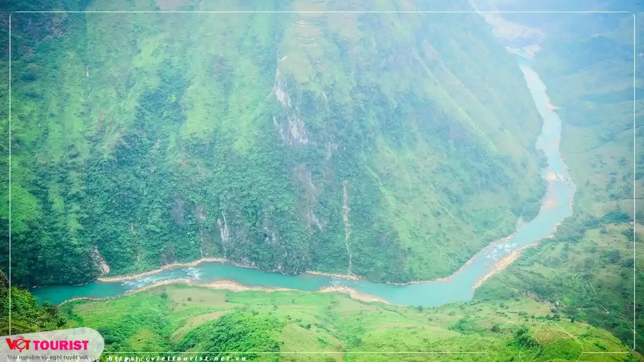 Tour du lịch Miền Bắc 6N5Đ: Vịnh Hạ Long – Hà Giang – Cao Bằng – Thác Bản Giốc – Hồ Ba Bể từ Sài Gòn